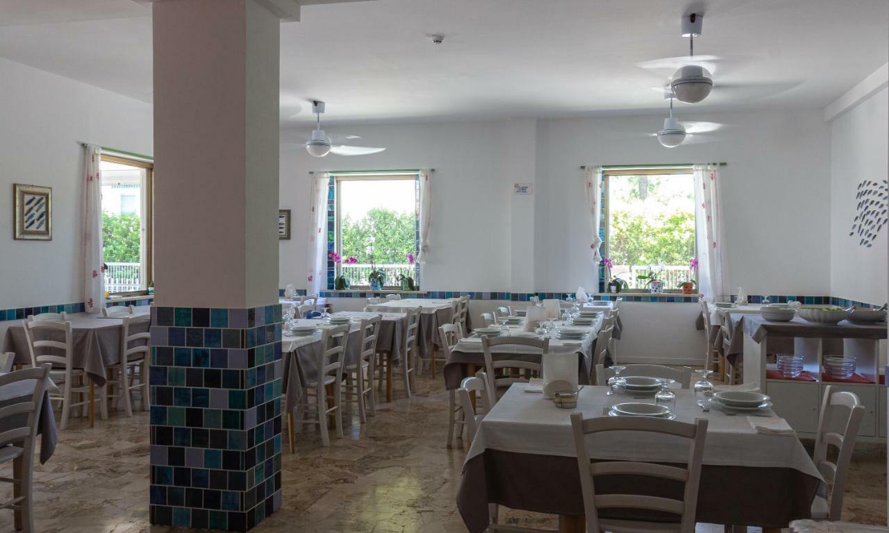 Locanda Villa Fiori Bellaria-Igea Marina Exterior photo